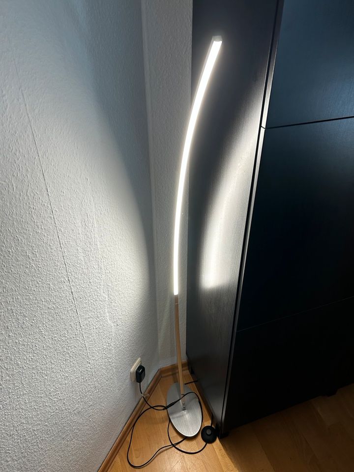 LED Stehlampe in Mönchengladbach