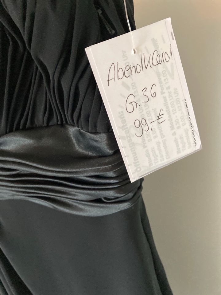 Abendkleid Ballkleid/ schwarzes Trägerkleid 36 in Roding