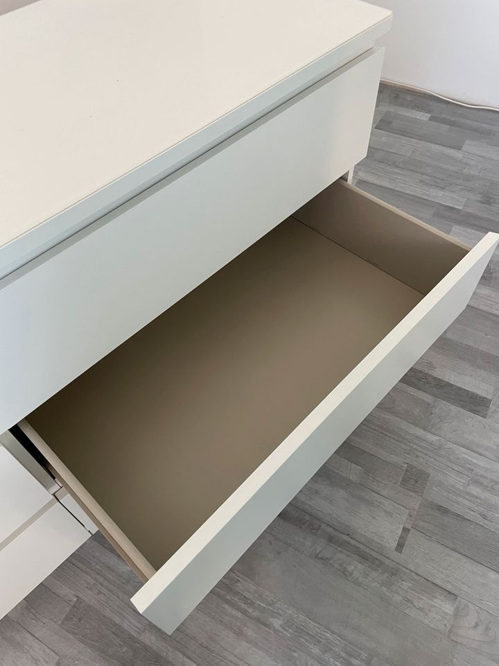 IKEA MALM Kommode mit Glasplatte +++TOPZUSTAND neuwertig+++ in Berlin