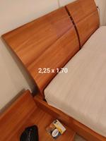 schönes Massivholz Schlafzimmer, Doppelbett mit 2 Kommoden Baden-Württemberg - Sigmaringendorf Vorschau