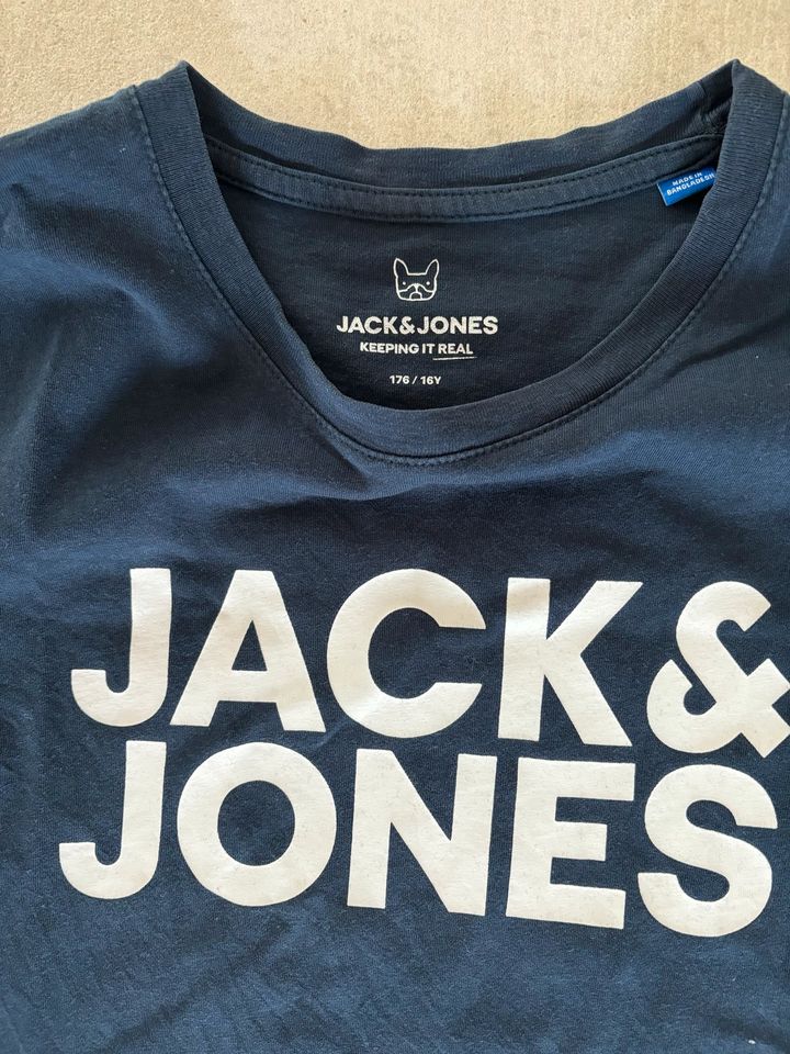Tshirt Shirt Jack & Jones Gr. 176 dunkelblau in Neukirchen-Vluyn