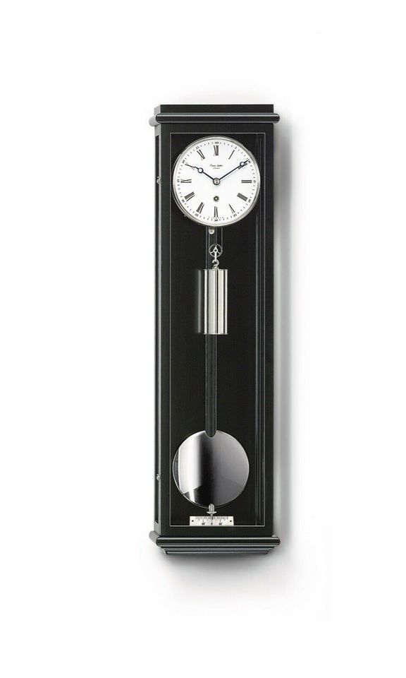 Erwin Sattler Wanduhr Classica 60 Kirschbaum od. Schwarz in Leonberg