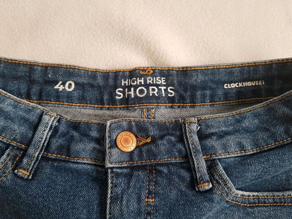 Blaue Hotpants - Jeans - Shorts - C&A - Gr. 40 in Rosbach (v d Höhe)