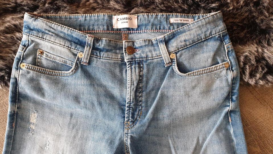 Damen Cambio Jeans Paris straight short Gr 40 in Maxhütte-Haidhof
