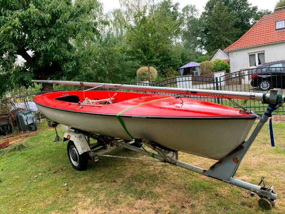 Segelboot/ Segeljolle/ Yoxy in Bergfelde