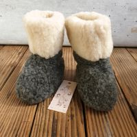 Kinder Hausschuhe Wolle Hüttenschuhe Winter warm Gr; Berlin - Lichtenberg Vorschau