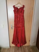 langes rotes Kleid mit Spitze Sachsen-Anhalt - Leuna Vorschau
