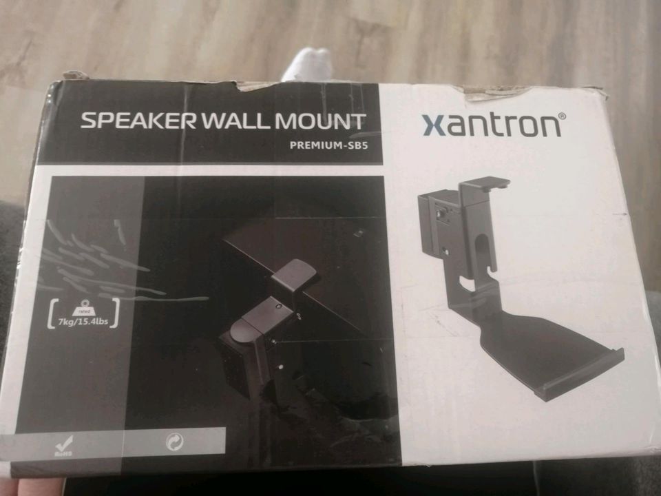 Speaker Wall Mount in Schlangen