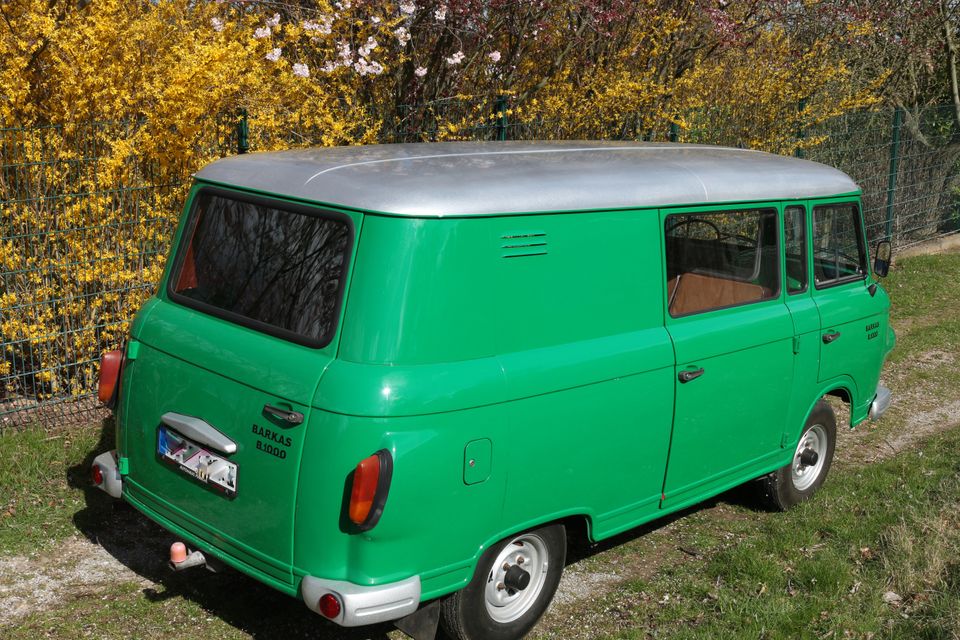 Barkas B1000 KM KLF IFA DDR VEB Ostbulli Bj. 1970 2-Takt HU 8/25 in Magdeburg