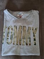 Tommy Hilfiger, T-Shirt, grau mit Logo, Gr. XL, sehr gut erhalten Niedersachsen - Barsinghausen Vorschau