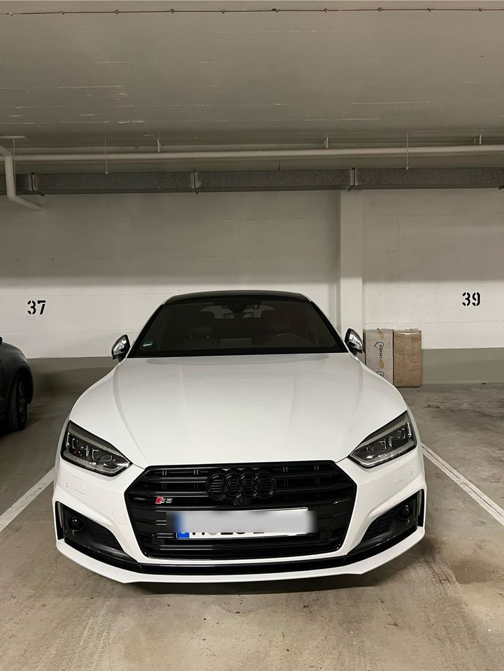 Audi S5 Sportback in München
