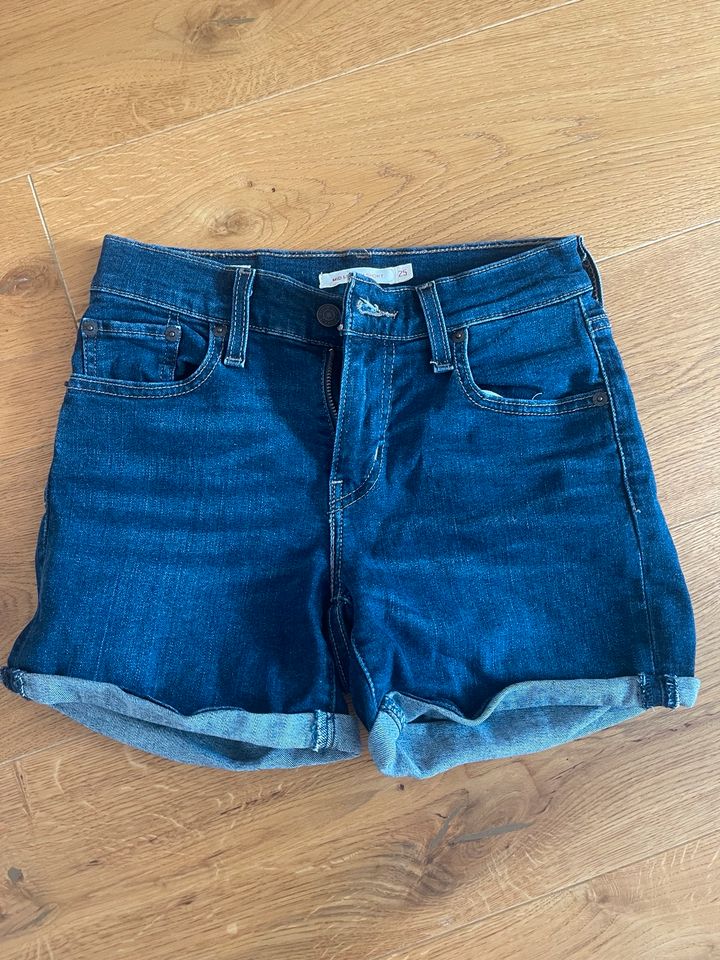 Levi’s Jeans Short in Neuss