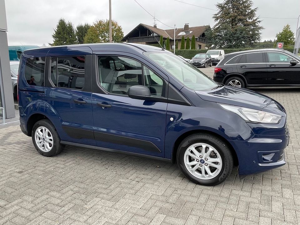 Ford Tourneo Connect Trend/Sitzheizung/PDC/Tempomat in Nister-Möhrendorf