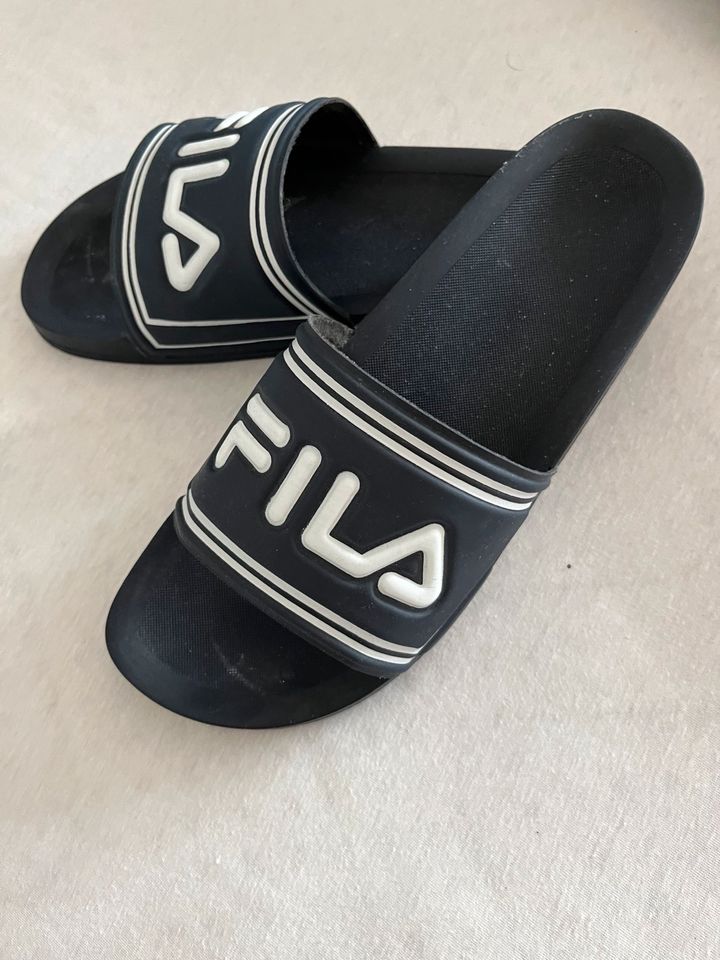 Badeschuhe Fila Größe 42 in Marktheidenfeld