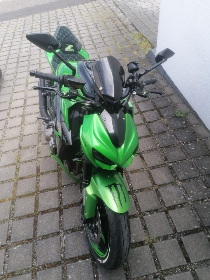 Kawasaki Z1000 Motorrad in Stuttgart