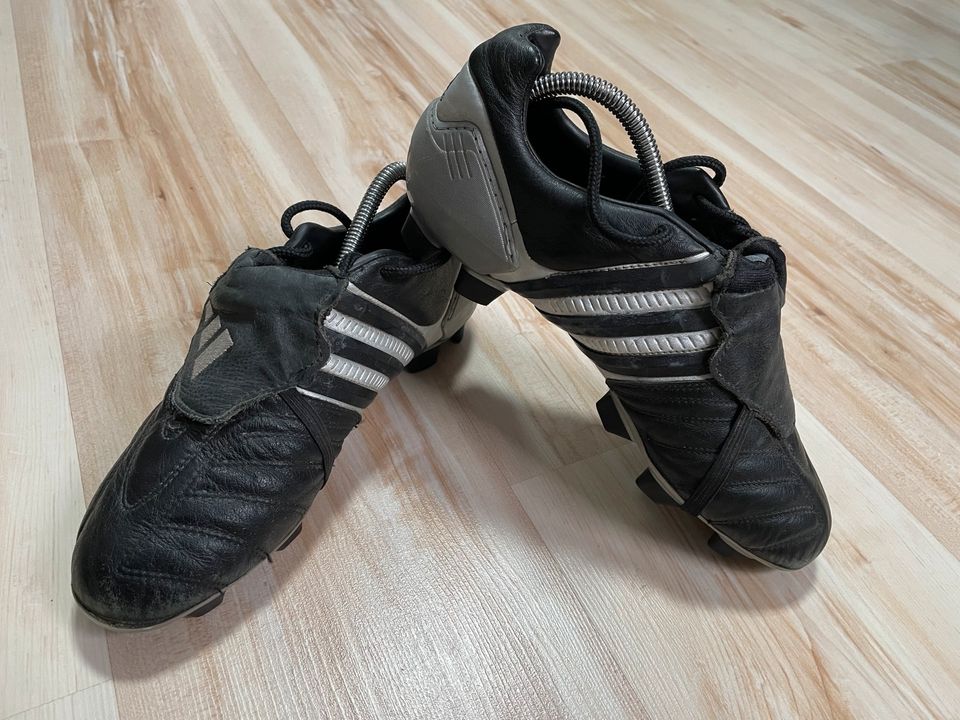 Adidas Predator Supernova, Größe 40 2/3 , FG Sohle in Medebach