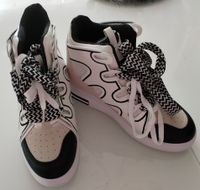 Sneaker weiß rosa schwarz NEU Gr. 39-40 Keilabsatz Nordrhein-Westfalen - Gummersbach Vorschau