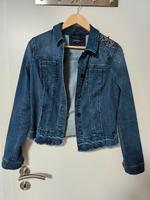 Jeansjacke von comma, Größe 38 mit Pailletten an der Schulter Bayern - Oberndorf am Lech Vorschau