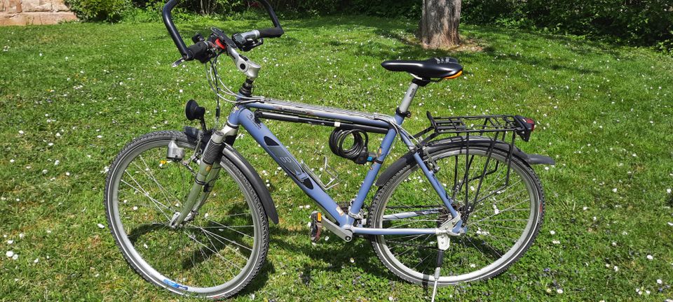 Trekking-Cross-Fahrrad + Zubehör in Oberriexingen