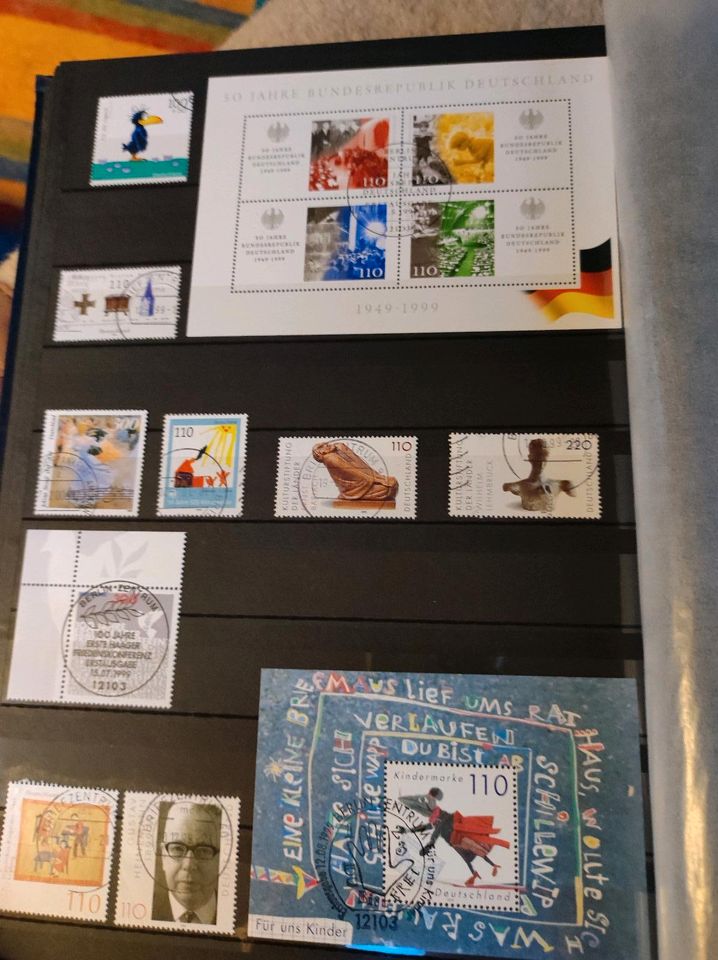 Briefmarkenalbum BRD, viele ungestempelte Marken in Leer (Ostfriesland)