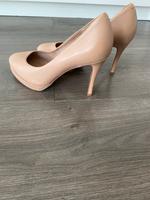 Buffalo Pumps Plateau Nude matt Gr. 39 Brandenburg - Bernau Vorschau