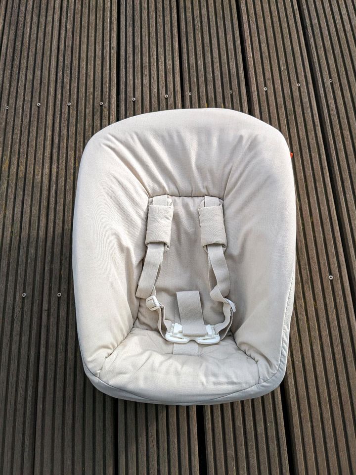 Stokke Tripp Trapp New Born Sitz in Hürtgenwald