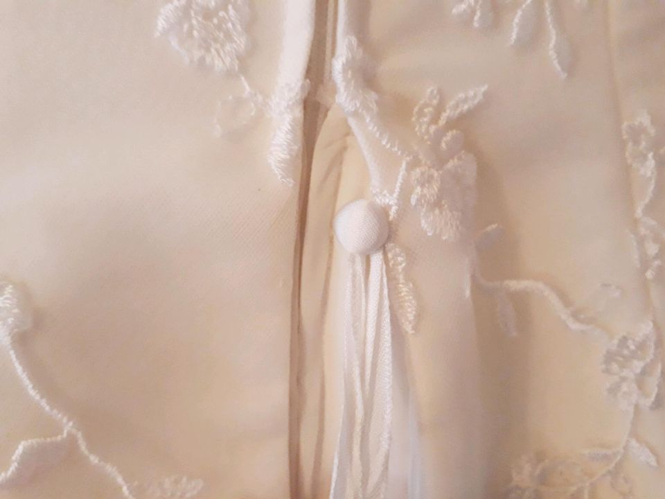 Wunderschönes Brautkleid in Gr. M /40 von BELLA PARIS in Köln