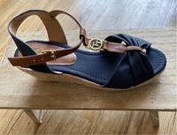 Sandalen Tom Tailor mit Keilabsatz Gr. 40 neu Sachsen - Radeburg Vorschau