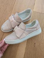 Bullboxer Slipper Damen Schuhe Leder 38 Nordrhein-Westfalen - Wickede (Ruhr) Vorschau