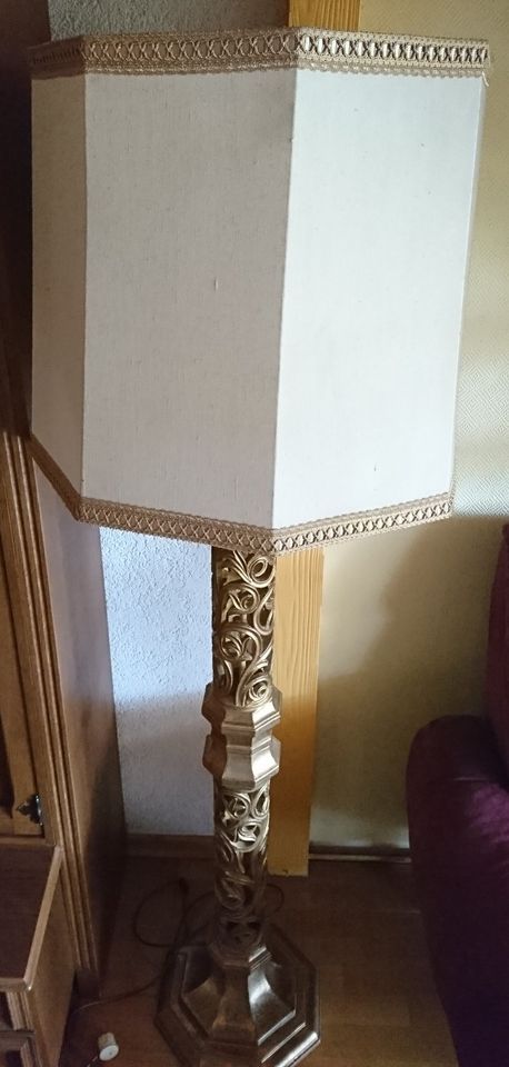 Stehlampe Lampe Lampenschirm Vintage in Aichwald