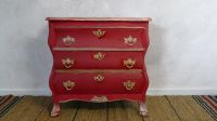 Antike rote Barockkommode Chippendale Upcycling Chabby Nordrhein-Westfalen - Arnsberg Vorschau