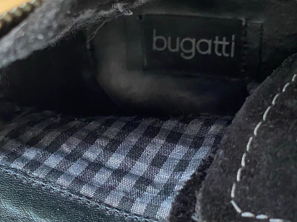 Bugatti weiche Wildleder-Boots, Stiefeletten schwarz Gr. 44 in Bühl