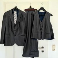 Edler Anzug Gr.26 Short Farbe: grau glänzend 4tlg. Sakko, Hose, W Hessen - Dieburg Vorschau