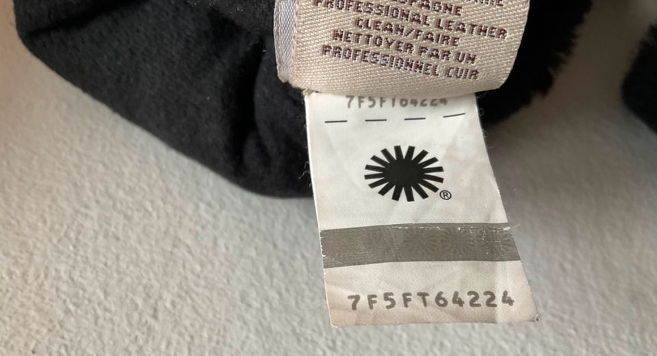 UGG Handschuhe blau Nylon Leder schwarz innen gefüttert S/M Top in Nienburg (Weser)