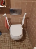 Toilettenerhöhung mit abnehmbaren Armlehnen unbenutzt Originalver Baden-Württemberg - Mannheim Vorschau