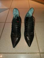 extravaganter Schuh Berlin - Rudow Vorschau