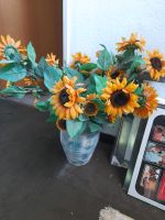 Plastik Deko Sonnenblumen mit Vase Bayern - Alling Vorschau