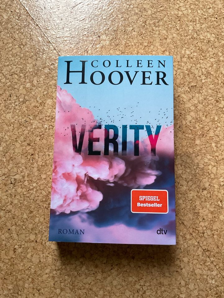 Verity von Colleen Hoover in Großenlüder