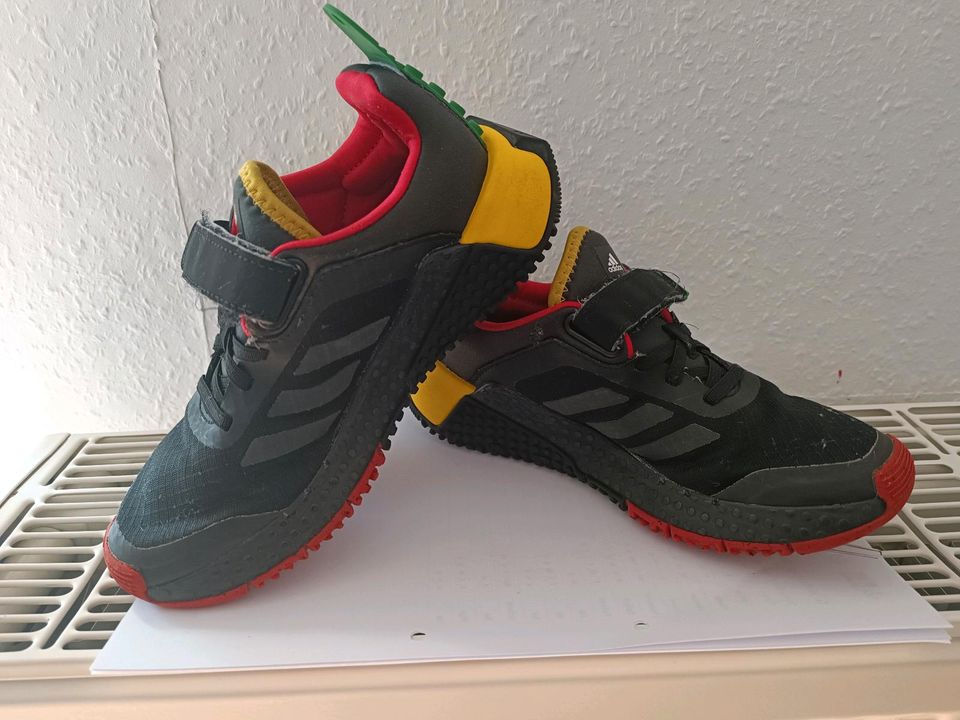 Adidas lego Schuhe in Bernau