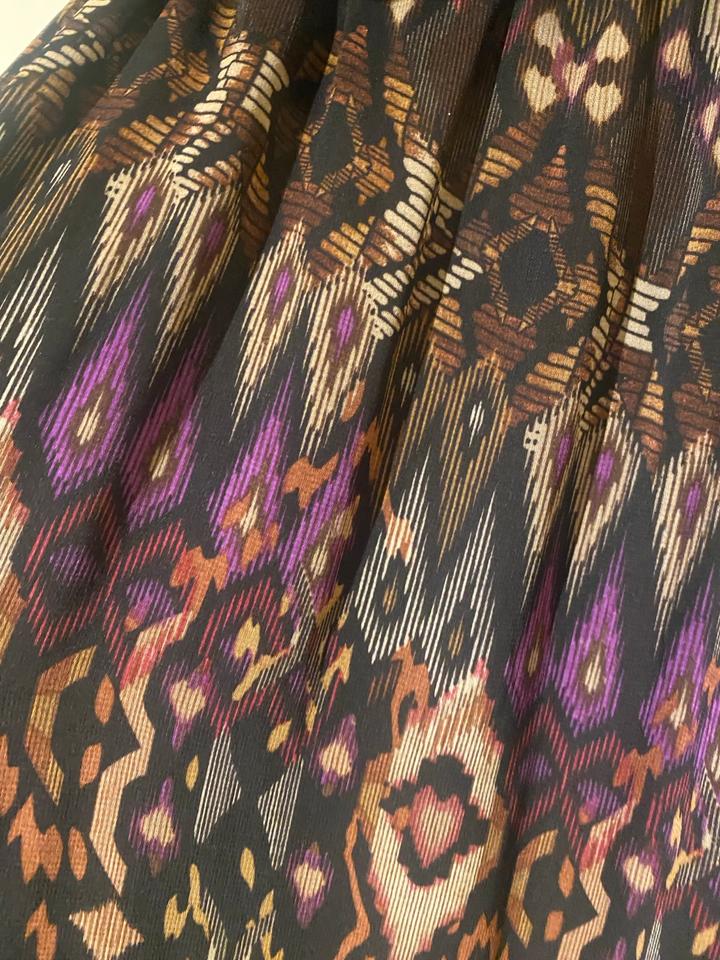 Langes Boho-Sommerkleid – Schulterfrei, Neckholder, gemustert in Leinfelden-Echterdingen