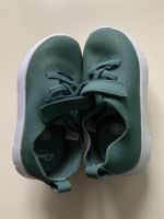 Kinderschuhe / Sneaker Clarks, Gr. 24W Berlin - Wilmersdorf Vorschau