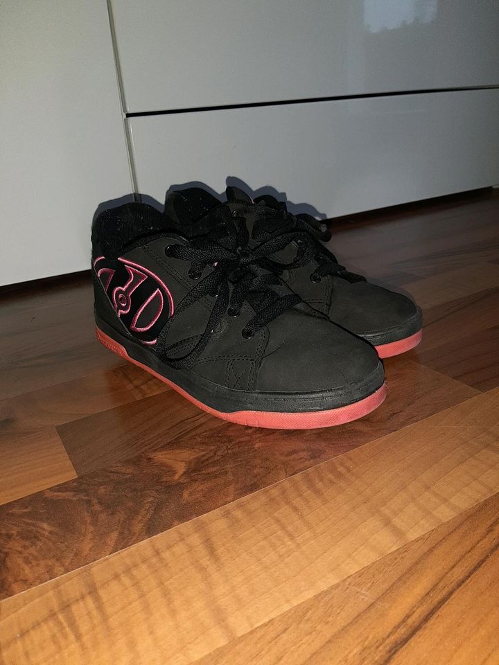 Heelys schwarz-pink, Gr. 36,5 in Partenheim