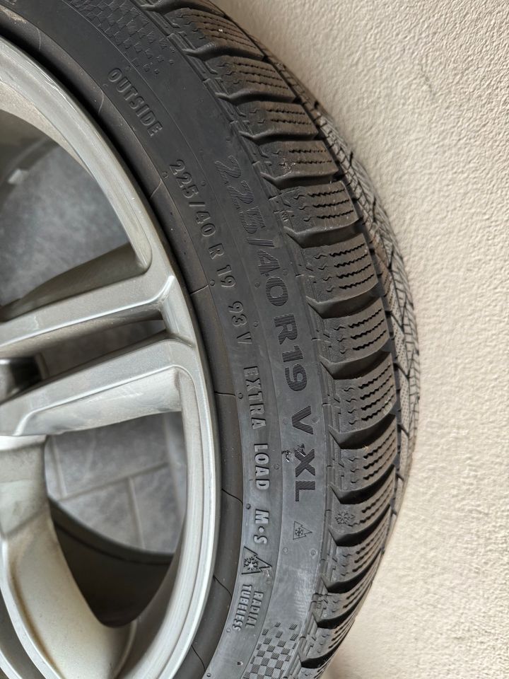 Mercedes 8,5x19 felgen mit Conti winterr.2x225/40R19,2x255/35/19 in Melsungen