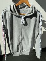 Moschino Hoodie Sommer Sale Ausverkauf Größe S Rheinland-Pfalz - Mertesdorf Vorschau