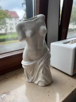 H&M Home Vase Deko Figur Frau Niedersachsen - Oldenburg Vorschau