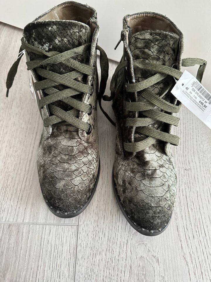 Damenschuhe Neu Größe 40 in Heide