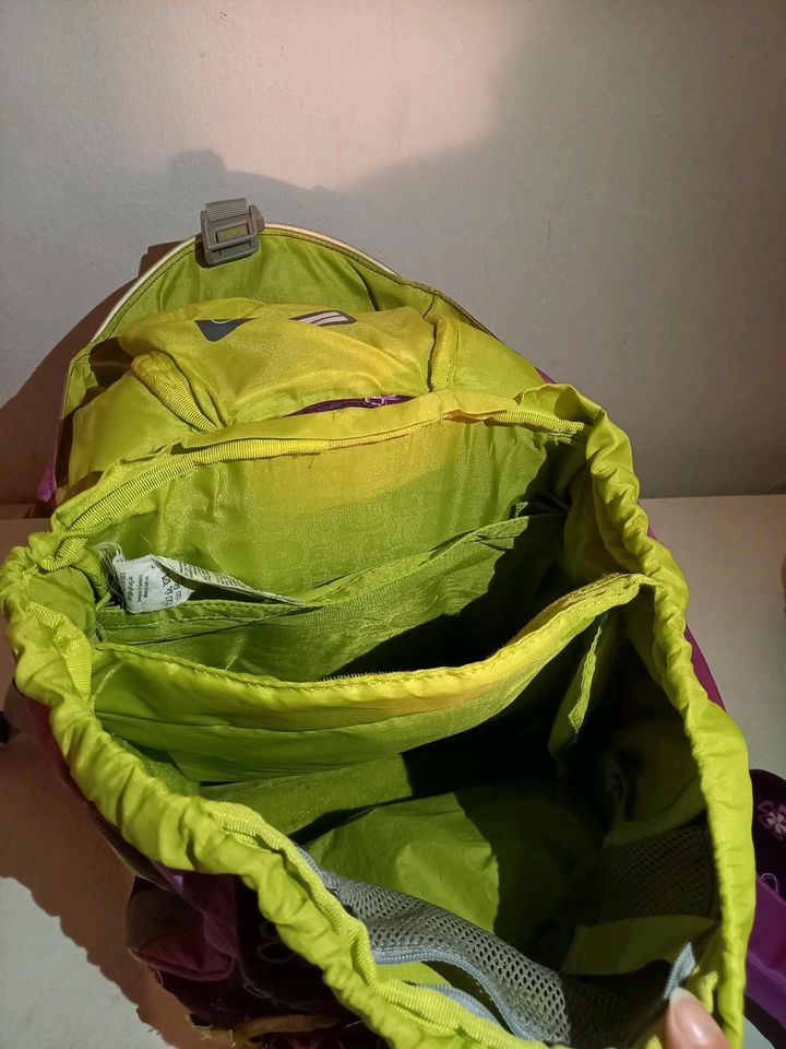 Ergobag Schulranzen Set in Neukieritzsch