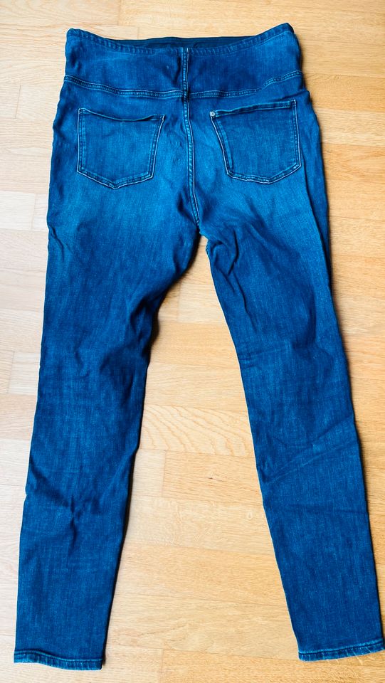 Umstandsjeans H&M ( 4 Stück) Gr 38 und L in Hamburg