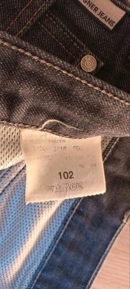 BOGNER Herrenjeans gr 102 Top in Dortmund