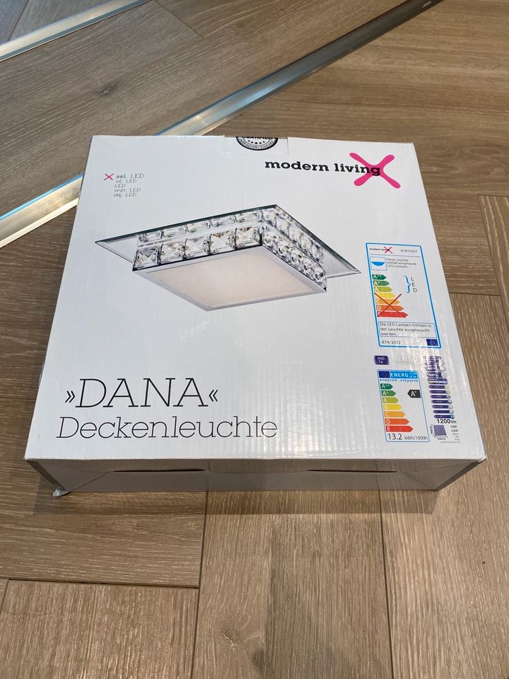 Mömax Deckenleuchte Lampe LED Dana verspiegelt elegant modern neu in  Rheinland-Pfalz - Landau in der Pfalz | Lampen gebraucht kaufen | eBay  Kleinanzeigen ist jetzt Kleinanzeigen